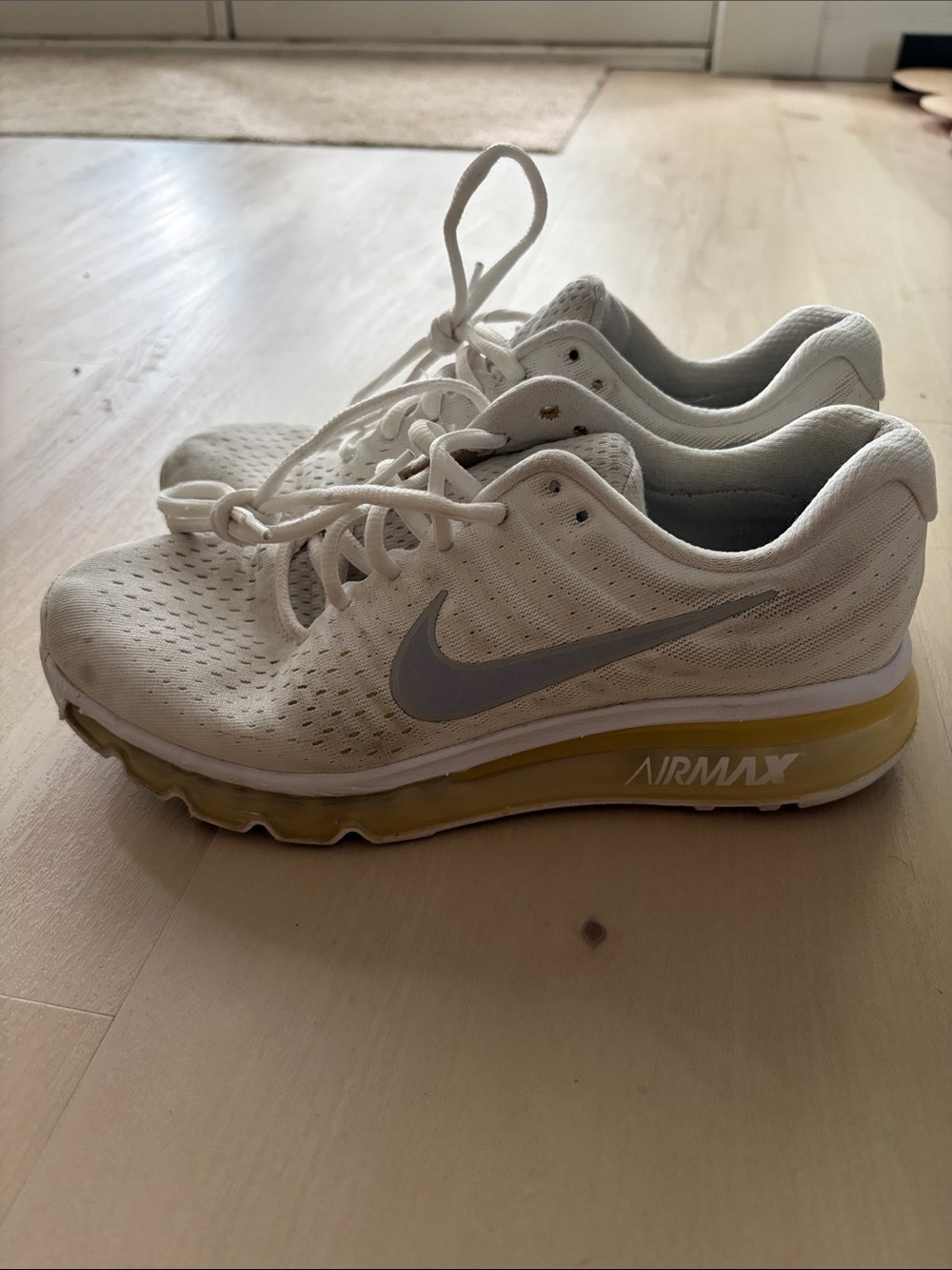nike air max 2017 pure platinum/wolf gray mens sz 7y